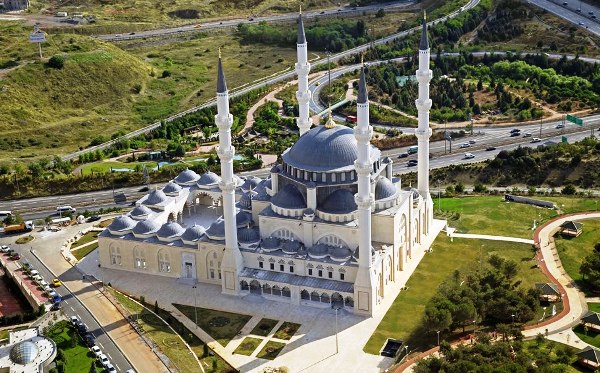 ATAŞEHİR MİMAR SİNAN CAMİİ