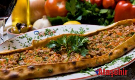 Pidecinin pizzacıdan neyi eksik?