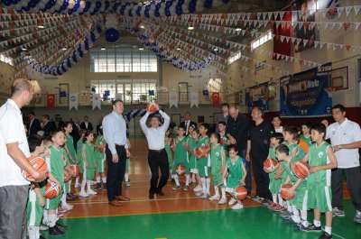 Pendik'de 10 bin dev adam yetişecek