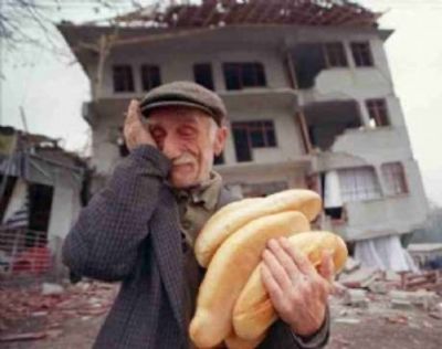 Marmara Denizi Tekirdağ açığı Merkezli Deprem İstanbulluları korkuttu