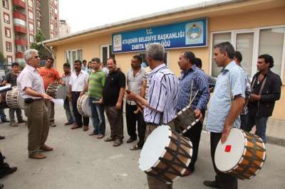 Ataşehir’de davulcular Ramazan’a hazır