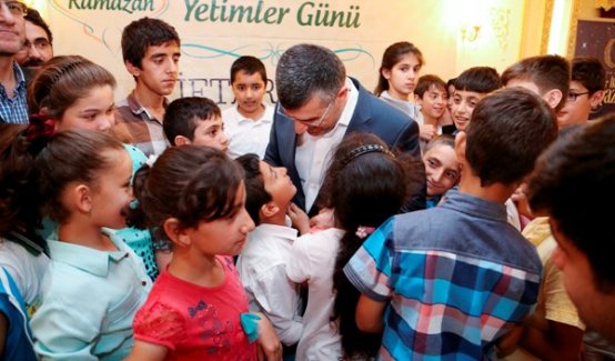Başkan Keskin Çocuklarla Yakından İlgilendi