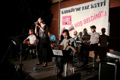 KADIKÖY PARKLARINDA YAZ KEYFİ DEVAM EDİYOR