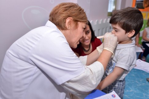 Kreş öğrencileri diş taramasından geçti