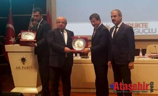 Başbakan’dan AK Parti Çankırı İl Başkanına plaket