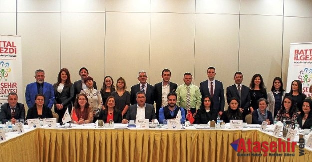 Sosyal Hizmet Odaklı Belediyeler Ataşehir'de Buluştu
