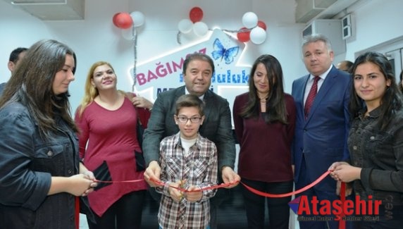 Bağımsız Mutluluk Merkezi kapılarını açtı