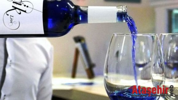 Dünyanın ilk mavi şarabı üretildi