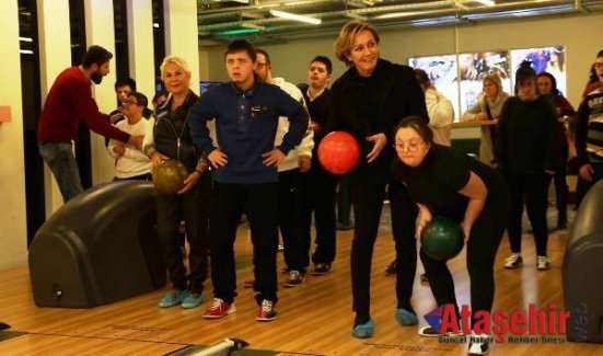 DOWN SENDROMLU ÇOCUKLARIN BOWLİNG KEYFİ