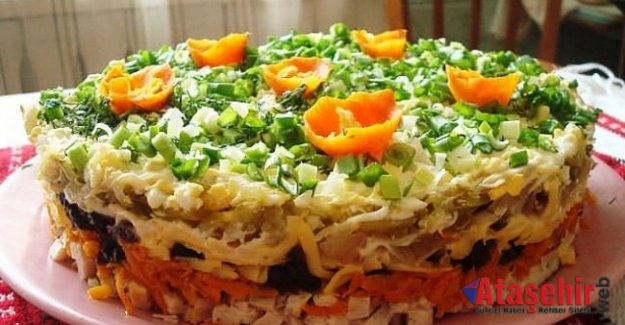 Kuru Erik ile Katmanlı Salata