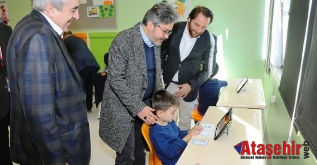 Ömer Faruk Yelkenci, Ataşehir'de BİLSEM'i ziyaret etti