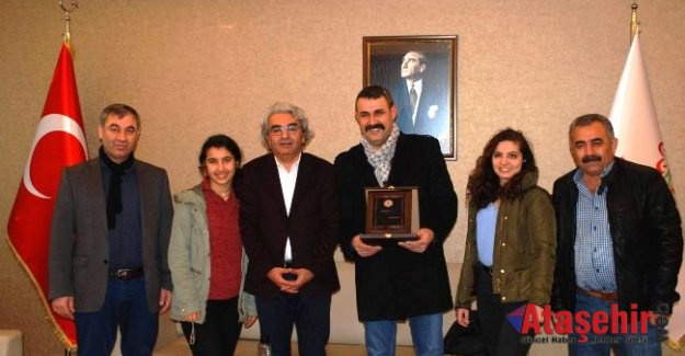 ŞEYH KÖYÜ DERNEĞİNDEN KALENDER ÖZDEMİR’E TEŞEKKÜR ZİYARETİ