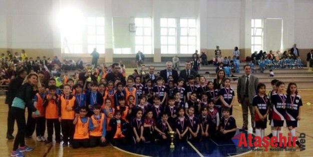 İLKOKULLAR ARASI FİZİKSEL ETKİNLİK OYUNLARI SONA ERDİ