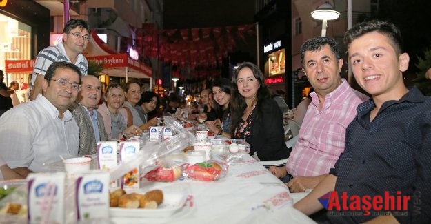 ATAŞEHİR’DE KADİR GECESİ'NE ÖZEL SAHUR YAPILDI
