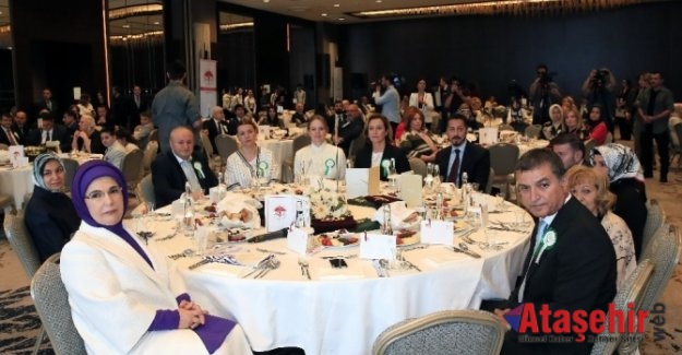 Emine Erdoğan, TOGEMDER iftarına katıldı