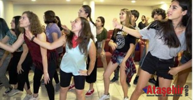 16 Farklı Ülkeden 70 Genç Ataşehir'de Buluştu