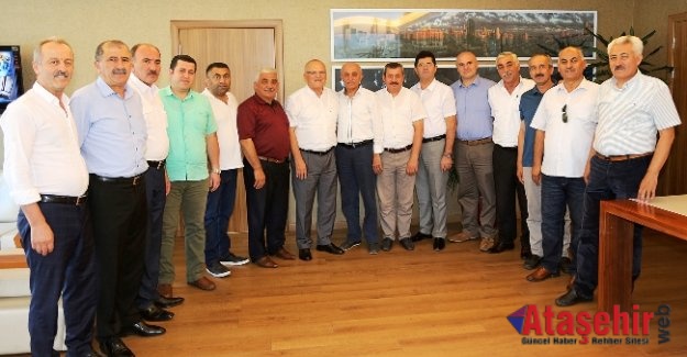 MUHTARLARDAN ATAŞEHİR BELEDİYESİ'NE BAYRAM ZİYARETİ
