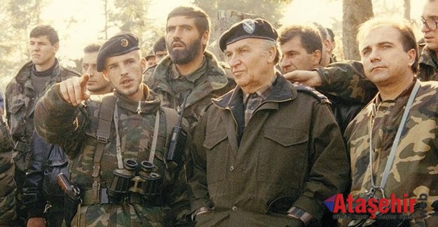 Aliya İzetbegoviç, vefatının 15. yılında anılıyor.