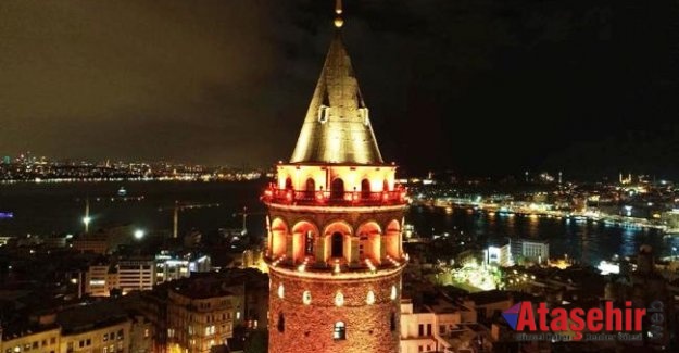 GALATA KULESİ TURUNCUYA BÜRÜNDÜ