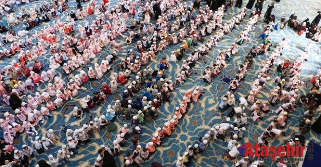 Ümraniyeli Çocuklar Büyük Çamlıca Camii’nde Buluştu