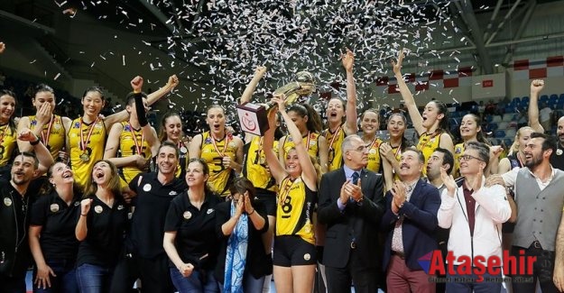 FİLEDE VAKIFBANK ŞAMPİYON