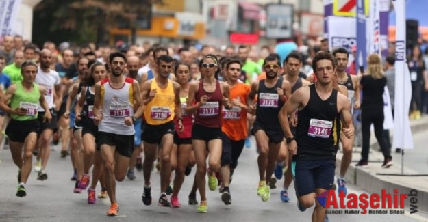 “İSTANBUL'U KOŞUYORUM” ETKİNLİĞİ CADDEBOSTAN’DA