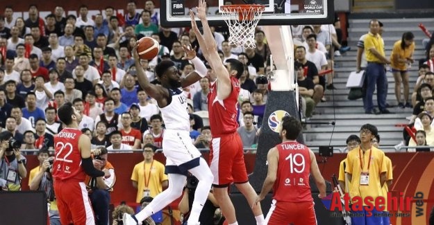 Türkiye A Milli Basketbol Takımı, ABD'ye yenildi: 93-92