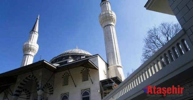 Almanya'da camiler daha iyi korunmalı