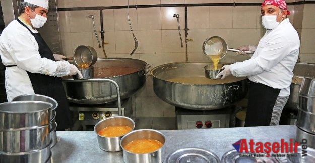 ATAŞEHİR’DE YAŞLILAR İÇİN YEMEK VE EKMEK HİZMETİ BAŞLADI