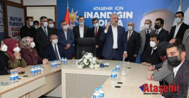 Osman Nuri Kabaktepe, AK Parti Ataşehir İlçe teşkilatını ziyaret etti.