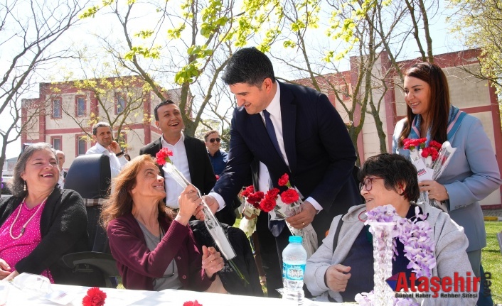 BAŞKAN ADIGÜZEL’DEN DARÜLACEZE’YE BAYRAM ZİYARETİ 