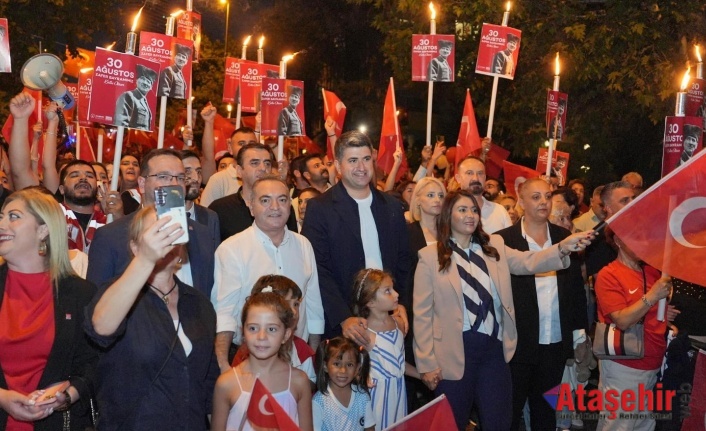 30 Ağustos Zafer Bayramı’nın 102. Yılı Ataşehir'de coşkuyla kutlandı
