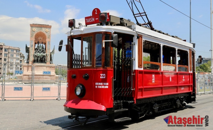 İSTANBUL’UN TARİHİ NOSTALJİK TRAMVAYI YENİLENDİ 