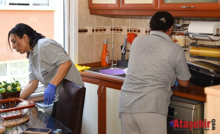 Kadıköy Belediyesinden: Yaşlılara Güler Yüzlü Hizmet