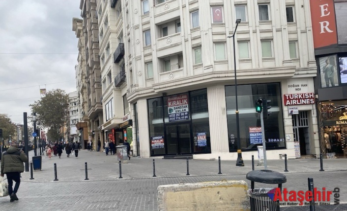 LALELİDE KUŞ UÇMUYOR