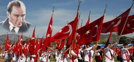İSTANBUL'DAKİ KUTLAMALAR ERTELENDİ!