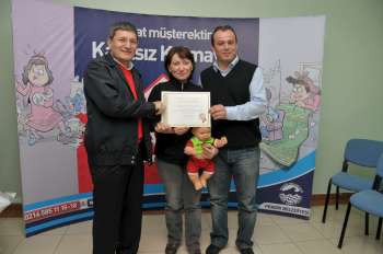 Kadın anketinde erkeklerin eğitilmesi sonucu çıktı