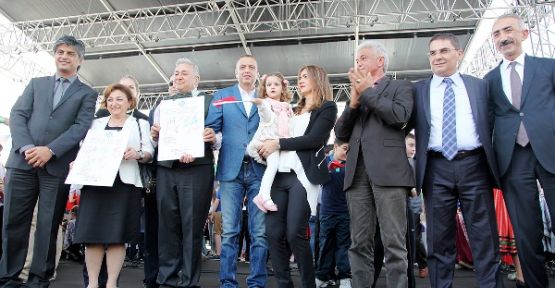 Ataşehir’de 23 Nisan Çocuk Bayramı Coşkuyla Kutlandı