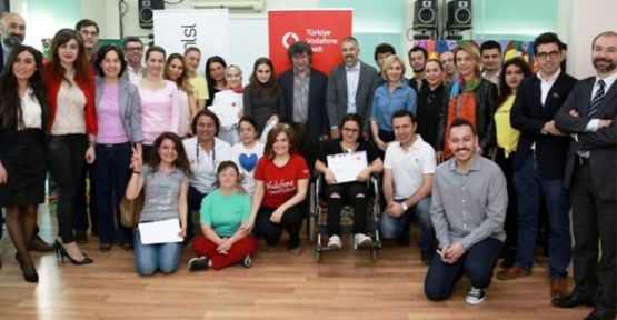 Ataşehir'de Engelsiz yaşam eğitimi ilk mezunlarını verdi
