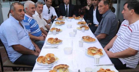 Başkan Kılıç esnafla kahvaltıda buluştu