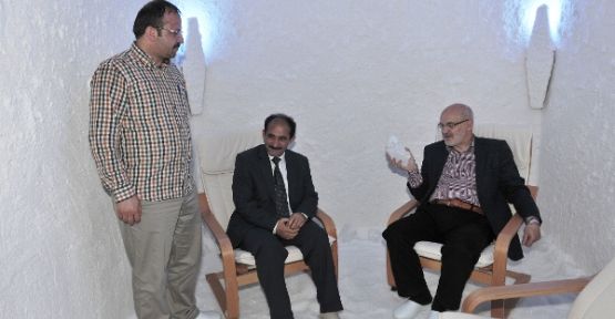 Her derde deva: Beykoz'da 'Tuz Terapi Odası'