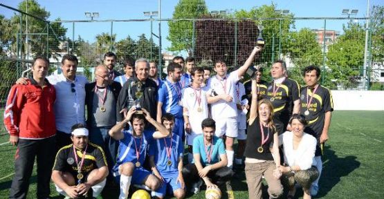 KADIKÖY'DE GÖRME ENGELLİLER FUTBOL TURNUVASI