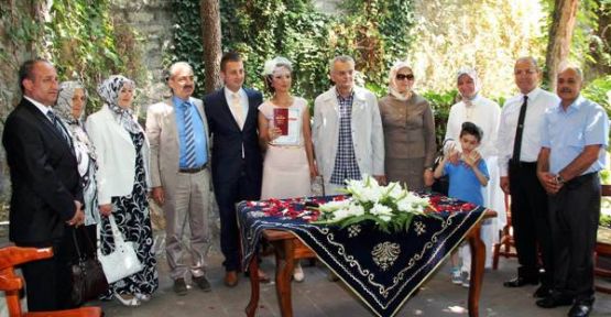Murat Kaçarve Meltem Akgüre Dünya Evine Girdi