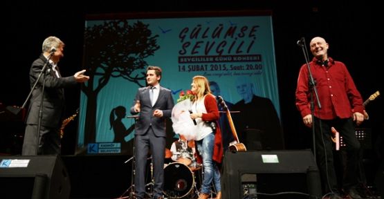 Sahne’de Evlilik Teklifi