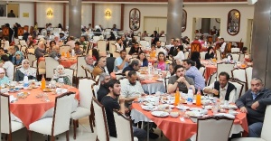 ÜMRANİYE BELEDİYESİN'DEN SURİYLİLERE İFTAR
