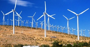 Yenilenebilir enerji rüzgarı devam ediyor