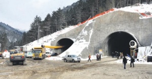 Ilgaz Tüneli’nde ışık göründü