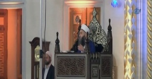 Yılbaşı gecesi Binlerce Kişi Cübbeli Ahmet Hoca için Ataşehirde toplandı