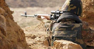 Azerbaycan, Ermeni komuta karargahını imha etti