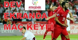 Ataşehir'de Dev ekranda maç keyfi
